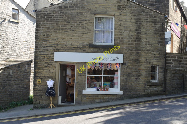 Photo 6"x4" Sue Ryder Care, Bridgehouse Lane Hole\/SE0336 c2011