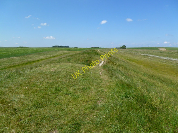 Photo 6"x4" West Kennet Long Barrow, top East Kennett c2011