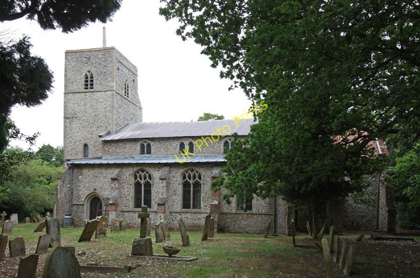 Photo 6"x4" St Peter, Reymerston North Green\/TG0206 c2011