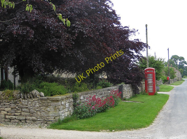Photo 6"x4" K6 phonebox and postbox, Carlton village Carlton\/SE6086 c2011