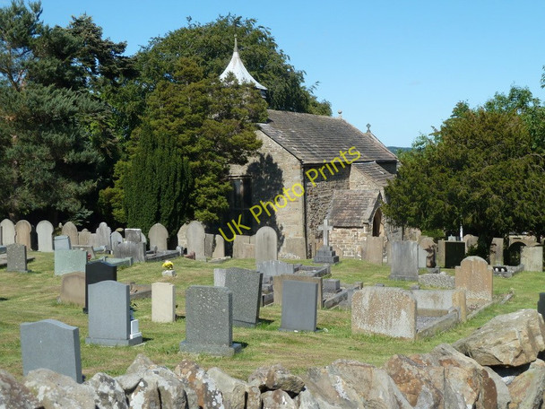 Photo 6"x4" Churchyard and church of St Lawrence, Barlow Barlow\/SK3474 c2011