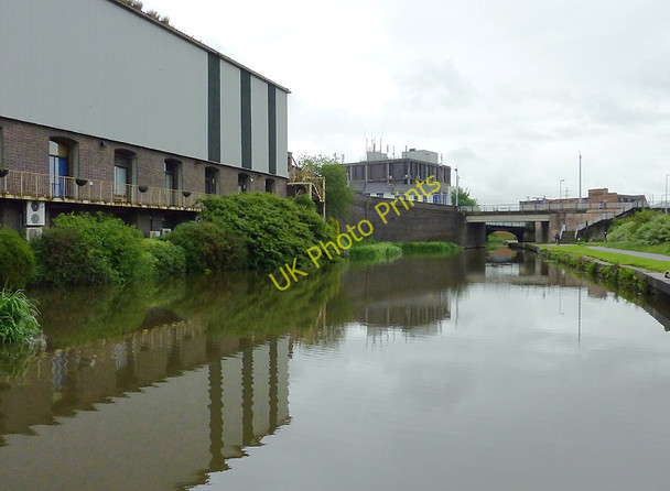 Photo 6"x4" Trent and Mersey Canal in Stoke-on-Trent Stoke-on-Trent c2011
