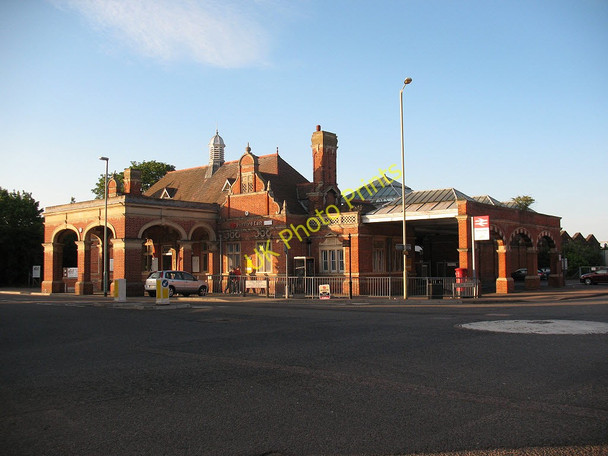 Photo 6"x4" Hertford East station Hertford c2011