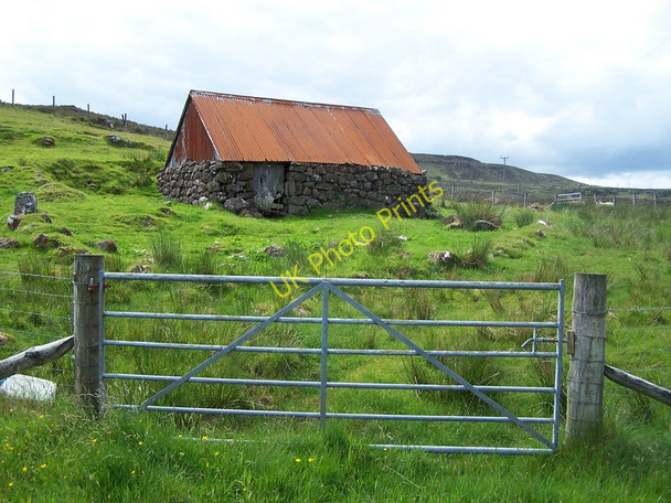 Photo 6"x4" Barn in Camastianavaig Camastianavaig c2011