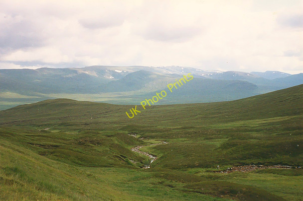 Photo 6"x4" The Allt Yairack Geal Charn\/NN4498 c1988