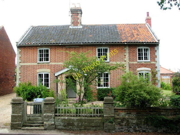Photo 6"x4" Cottage in Rendham Rendham c2011