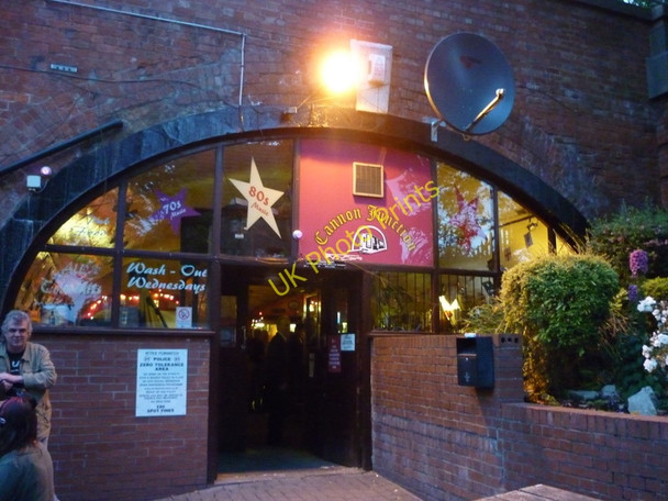 Photo 6"x4" The Cannon Junction on Beverley Road Kingston upon Hull c2011