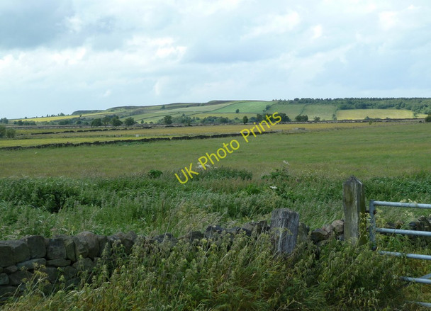 Photo 6"x4" Farming scene, upland plateau Uppertown\/SK3264 c2011