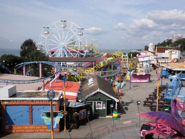 Photo 6"x4" Amusement park, Southend-on-Sea Southend-on-Sea c2011