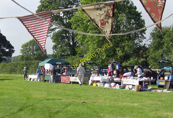 Photo 6"x4" Car booters Welburn\/SE6884 c2011