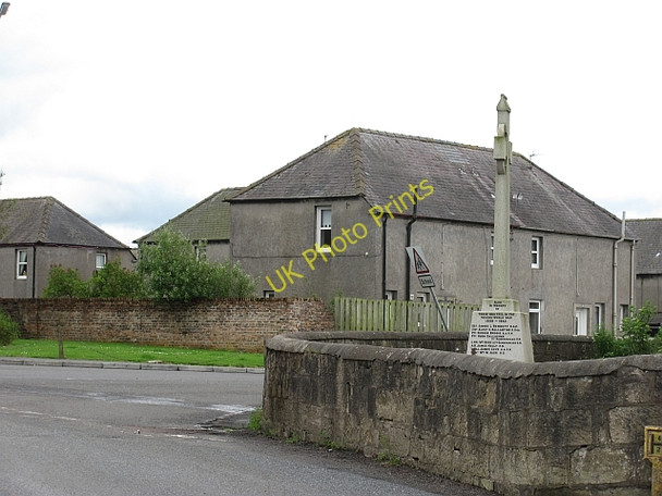 Photo 6"x4" War memorial, Carstairs Junction Carstairs Junction c2011