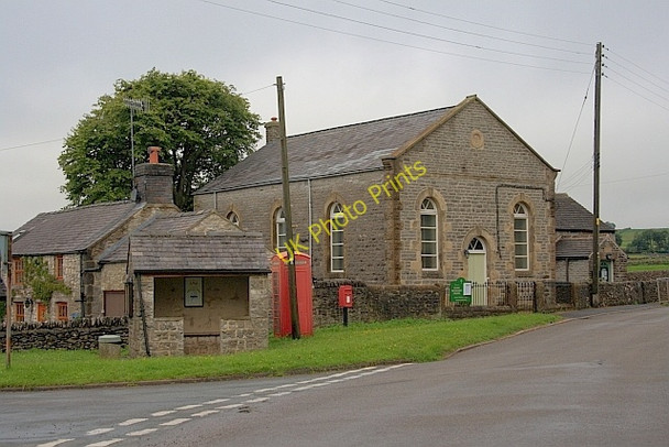 Photo 6"x4" Bus Shelter, Phone Box and Postbox Flagg c2011