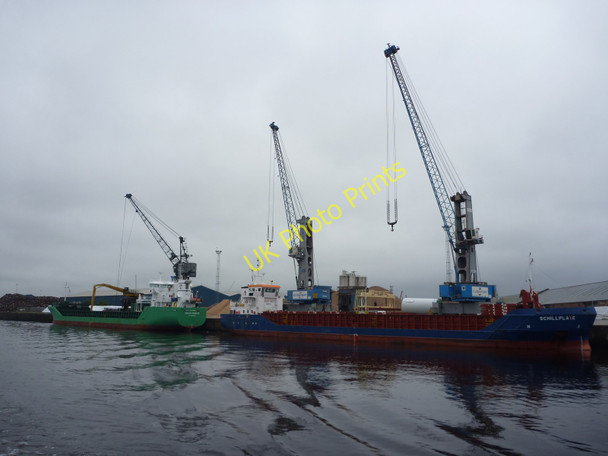 Photo 6"x4" Doon The Watter, 25th June 2011 : Unloading Ships at Shieldhall, Glasgow Whiteinch c2011