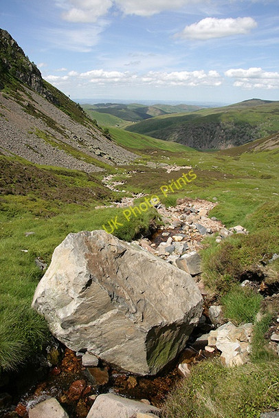 Photo 6"x4" A boulder in the Bizzle Burn West Hill\/NT8921 c2011
