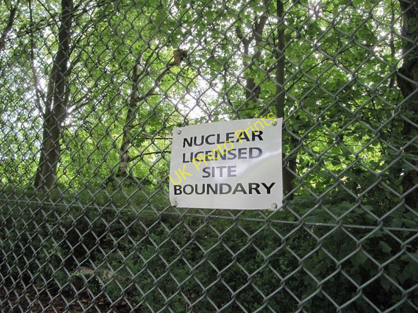 Photo 6"x4" Sign on the fence Chilton\/SU4885 c2011