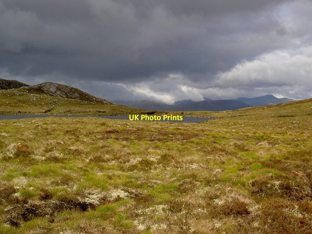Photo 6"x4" Loch Coire Bheachain Feur-lochan\/NH4372 c2011