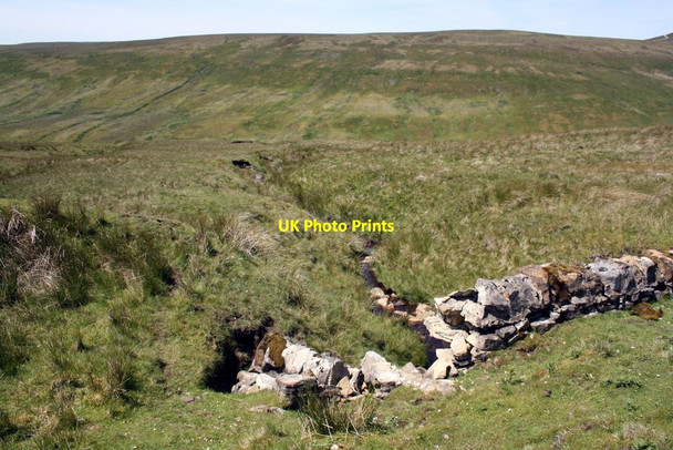 Photo 6"x4" View over partly collapsed bridge parapet Hardraw c2011