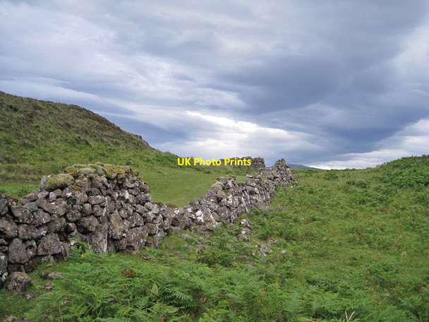 Photo 6"x4" A long wall Bualintur c2011