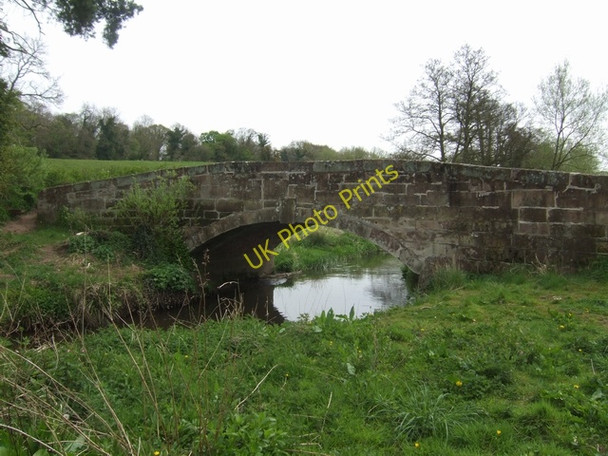Photo 6"x4" Bridge over River Tern Market Drayton c2008