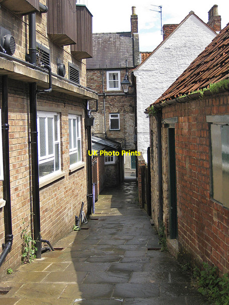 Photo 6"x4" Alley to Market Street Malton\/SE7871 c2011