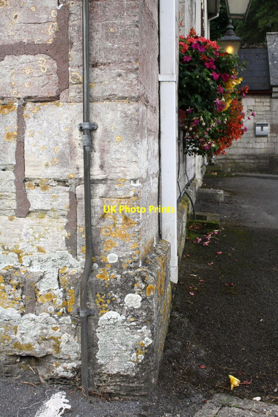 Photo 6"x4" Benchmark on Frampton Arms Redbridge\/SY7888 c2011