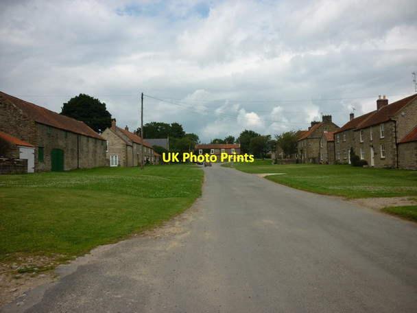 Photo 6"x4" Levisham, North Yorkshire Levisham c2011