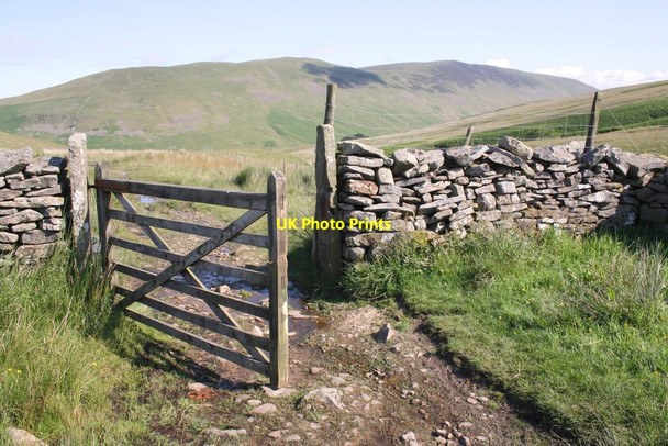 Photo 6"x4" Gateway across track 700m south of Blindbeck Bridge Bullpot Fm c2011