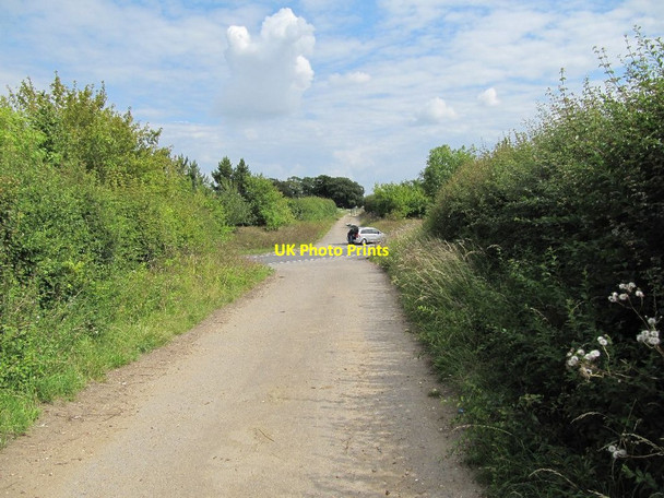 Photo 6"x4" Other side of the track Wallingford c2011