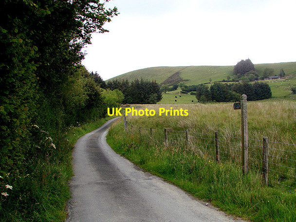 Photo 6"x4" Narrow lane to Pant-y-rhedin farm Llanifyny c2011