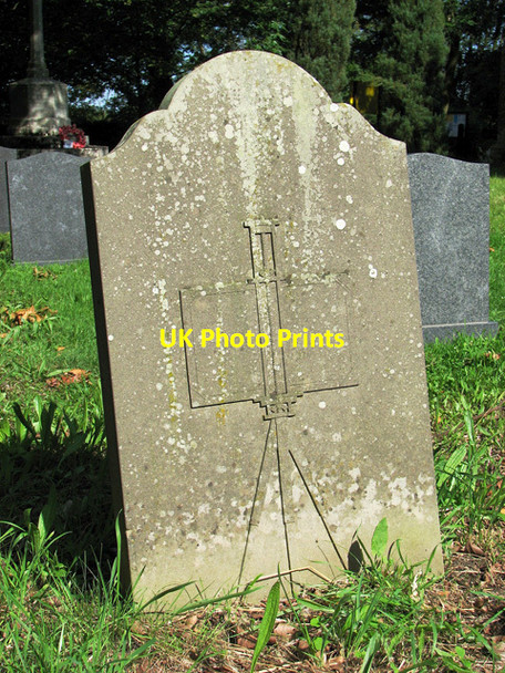 Photo 6"x4" St Peter's church in Spexhall - churchyard Spexhall c2011 P2