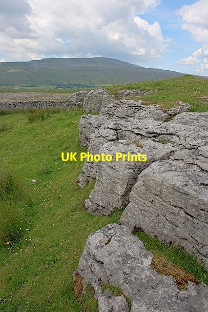Photo 6"x4" Fell Close Rocks Chapel-le-Dale c2011