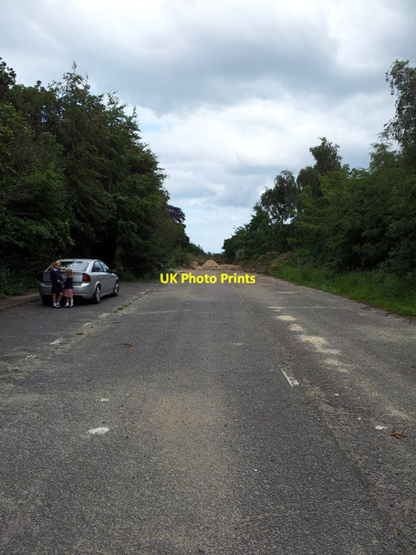 Photo 6"x4" End of the road North Cove c2011