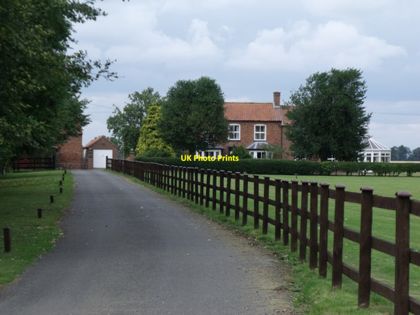 Photo 6"x4" North Moor house Martin\/TF1259 c2011
