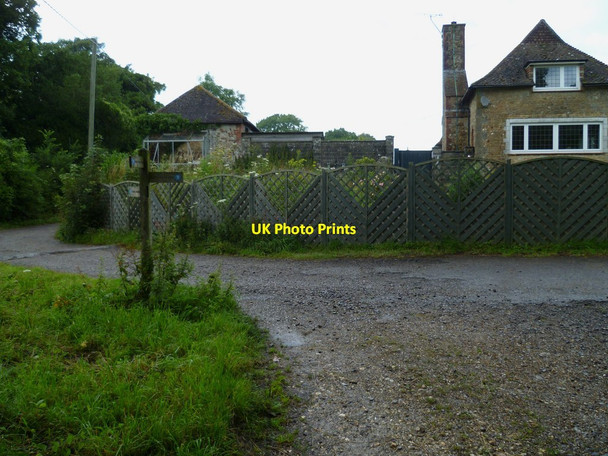 Photo 6"x4" Alternative South Downs Way reaches Rowdell near Washington Washington\/TQ1212 c2011