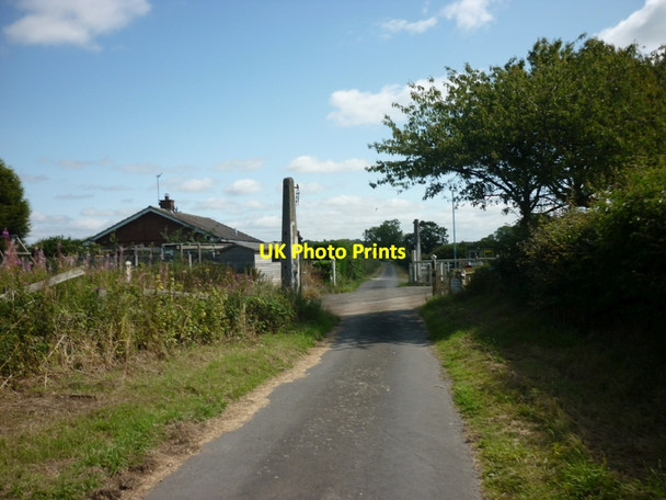 Photo 6"x4" Whixley level crossings on Scate Moor Lane Hopperton c2011