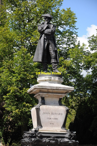 Photo 6"x4" Statue of John Howard, Bedford Bedford\/TL0549 c2011