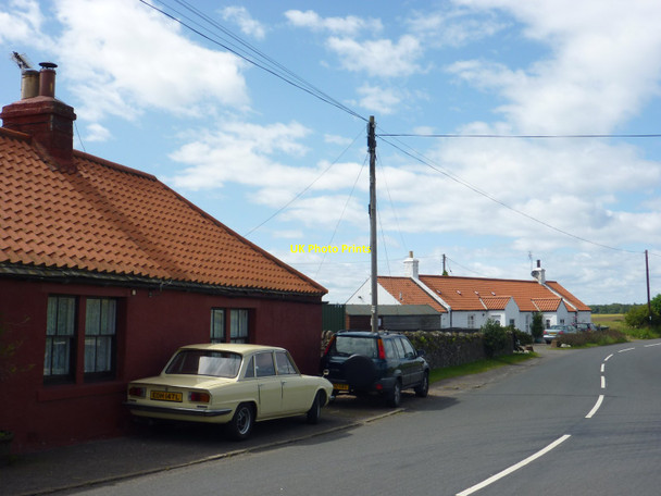 Photo 6"x4" Rural East Lothian : Cottages on A198 at Scoughall Road-end, near Whitekirk Whitekirk c2011