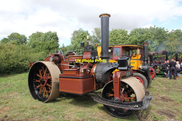 Photo 6"x4" Roller and Lorry Cholsey c2011