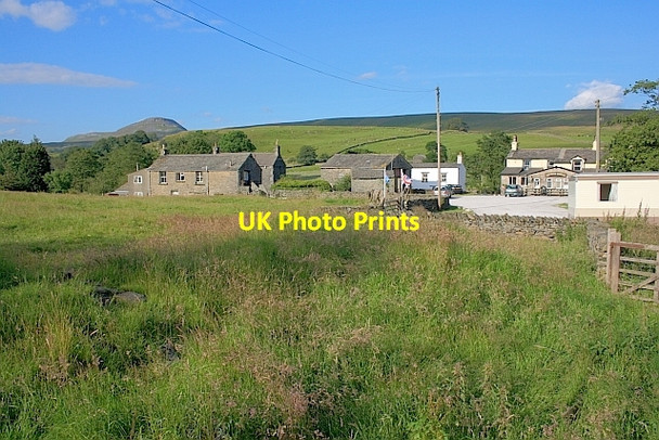 Photo 6"x4" Helwith Bridge Inn Helwith Bridge c2011