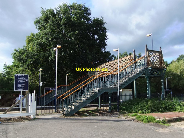 Photo 6"x4" Footbridge at Bookham Station Little Bookham c2011