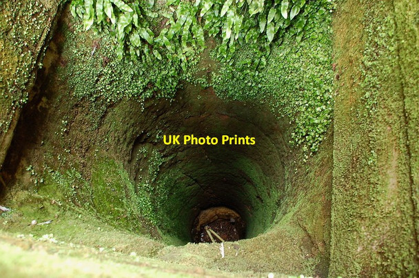 Photo 6"x4" The well, Crichton Castle Crichton c2011
