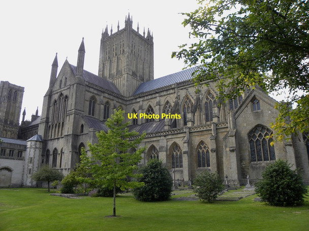 Photo 6"x4" Wells Cathedral - a different view! Wells c2011