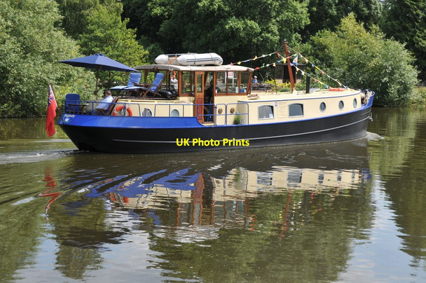 Photo 6"x4" Baglady on the River Thames Burcot\/SU5695 c2011 P1