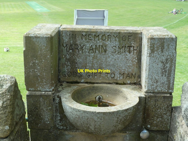 Photo 6"x4" Water fountain with inscription Low Bradfield c2011