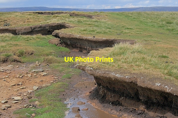 Photo 6"x4" Erosion, Alport Castles Alport Castles c2011