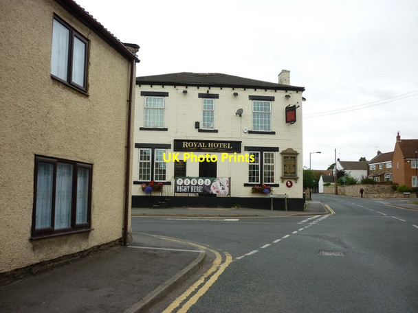Photo 6"x4" The Royal Hotel, Norton Norton\/SE5415 c2011