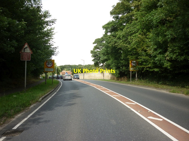 Photo 6"x4" Entering Hickleton Goldthorpe c2011