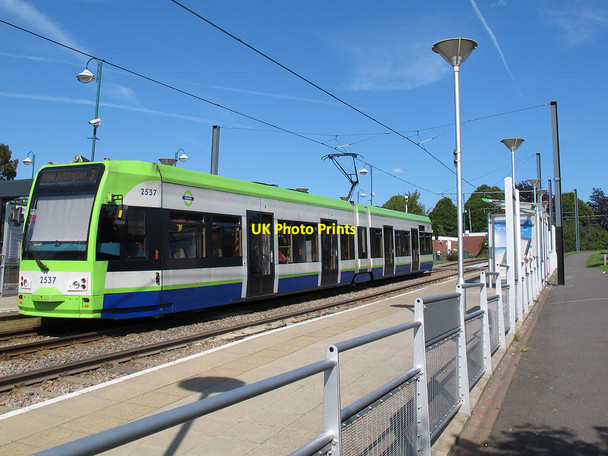 Photo 6"x4" Addington Village tramstop Addington\/TQ3764 c2011