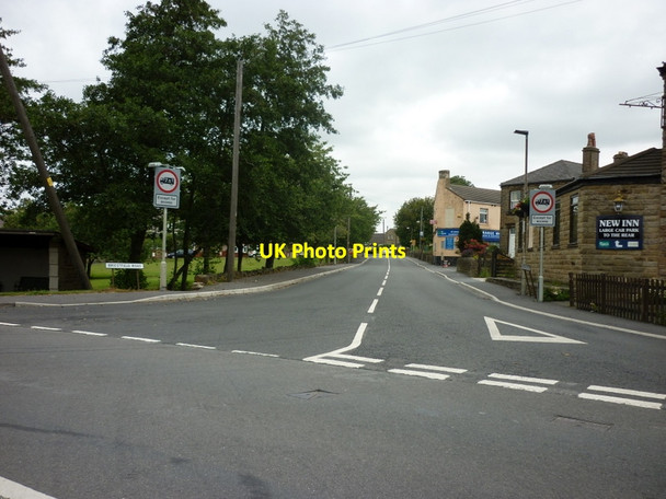 Photo 6"x4" Briestfield Road, Grange Moor Flockton Moor c2011