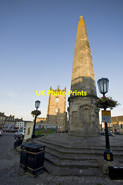 Photo 6"x4" Obelisk and church, Richmond (N Yorks) Richmond\/NZ1701 c2011